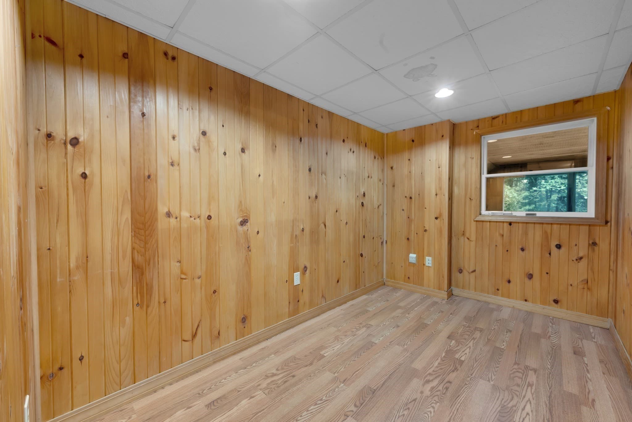 Single Family Residence at 139 Podunk Rd, Sturbridge MA 01566, Sturbridge, photo 21 of 34
