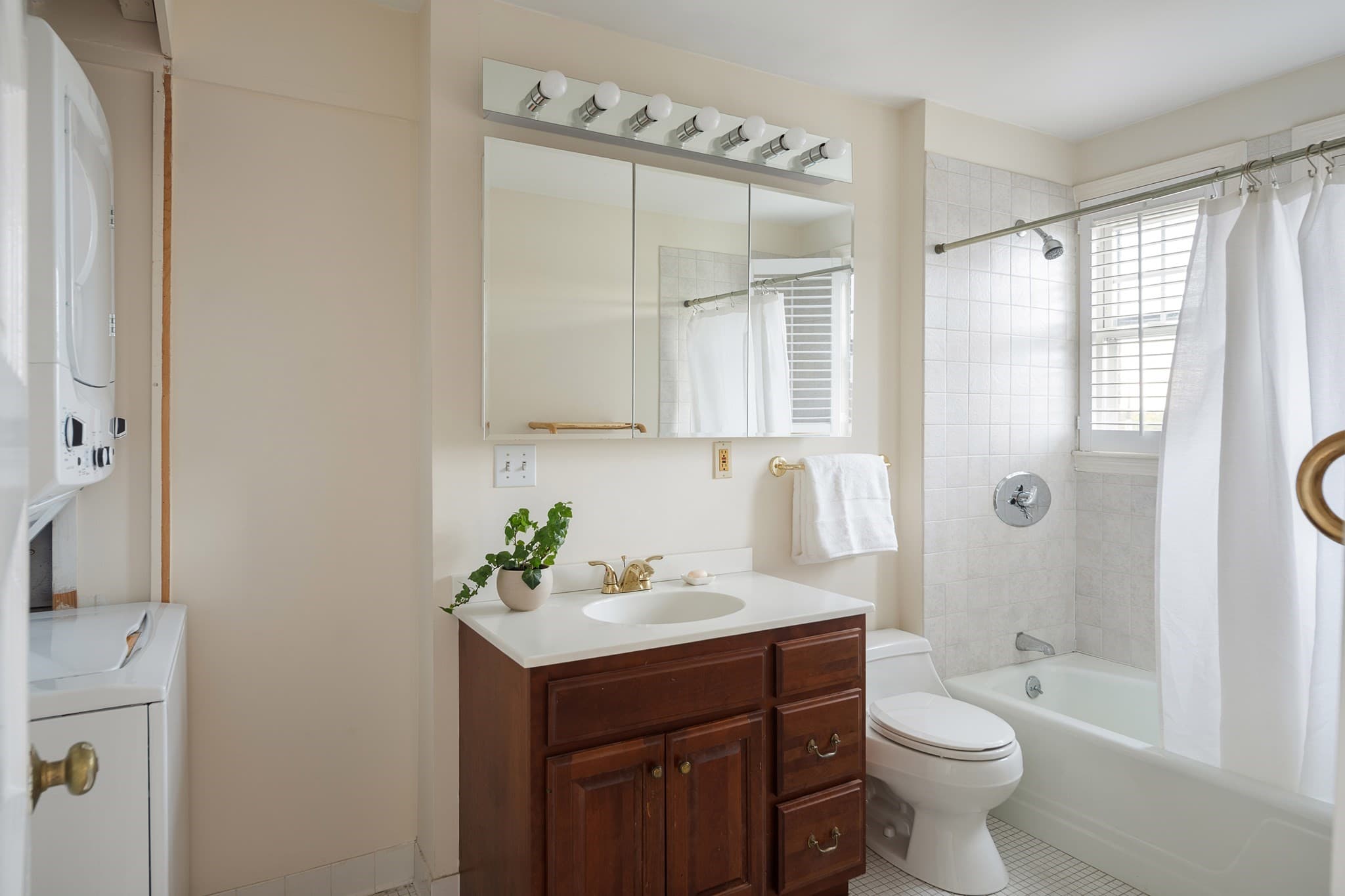 Condominium at 993 Memorial Drive # 603, Cambridge MA 02138, Cambridge, photo 16 of 25