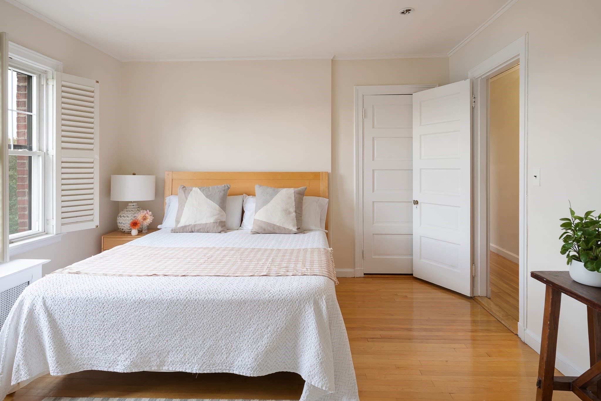 Condominium at 993 Memorial Drive # 603, Cambridge MA 02138, Cambridge, photo 15 of 25