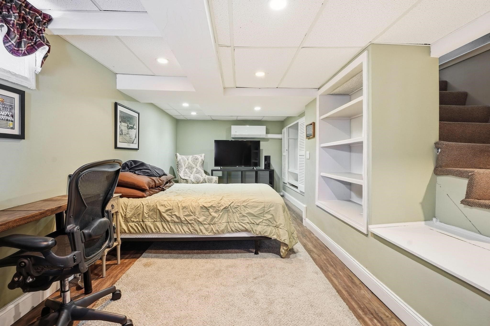 Single Family Residence at 30 Hilldale Rd, Weymouth MA 02190, Weymouth, photo 26 of 33