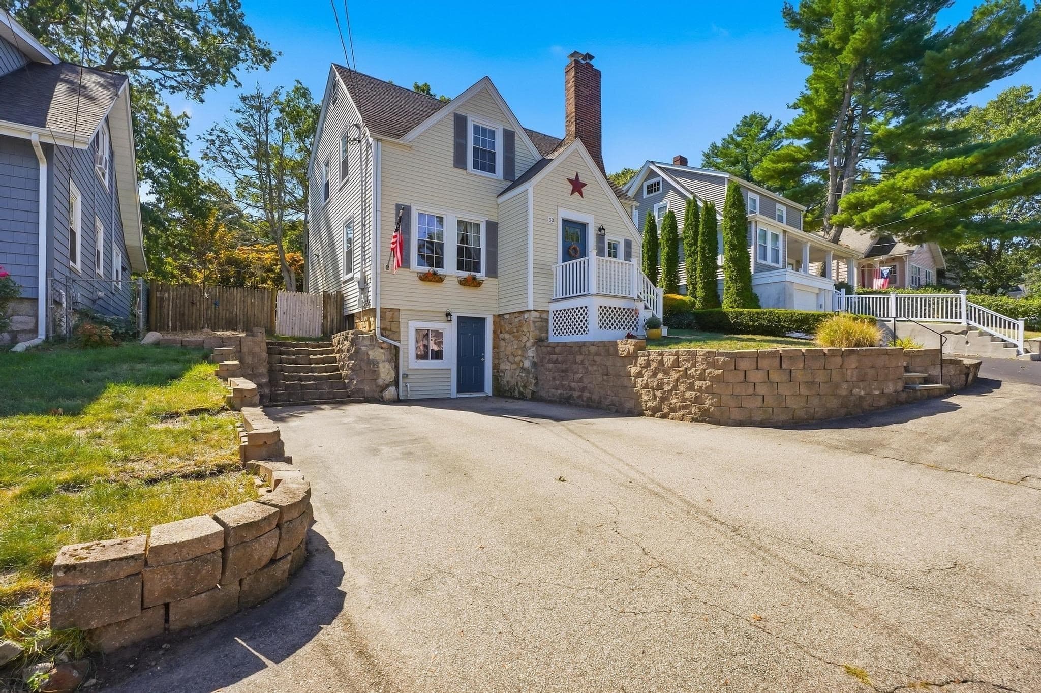 Single Family Residence at 30 Hilldale Rd, Weymouth MA 02190, Weymouth, photo 4 of 33