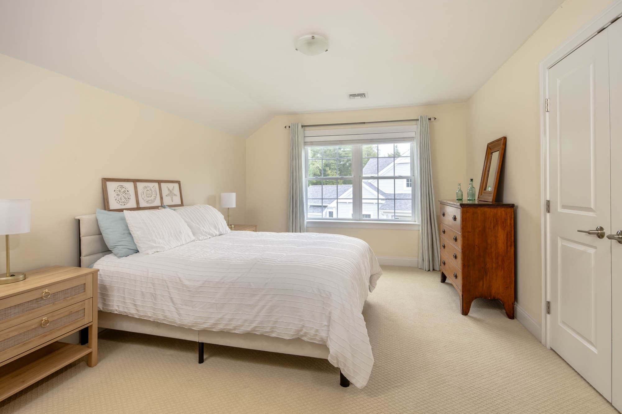 Single Family Residence at 31 Split Rock Ln, Mattapoisett MA 02739, Mattapoisett, photo 23 of 38