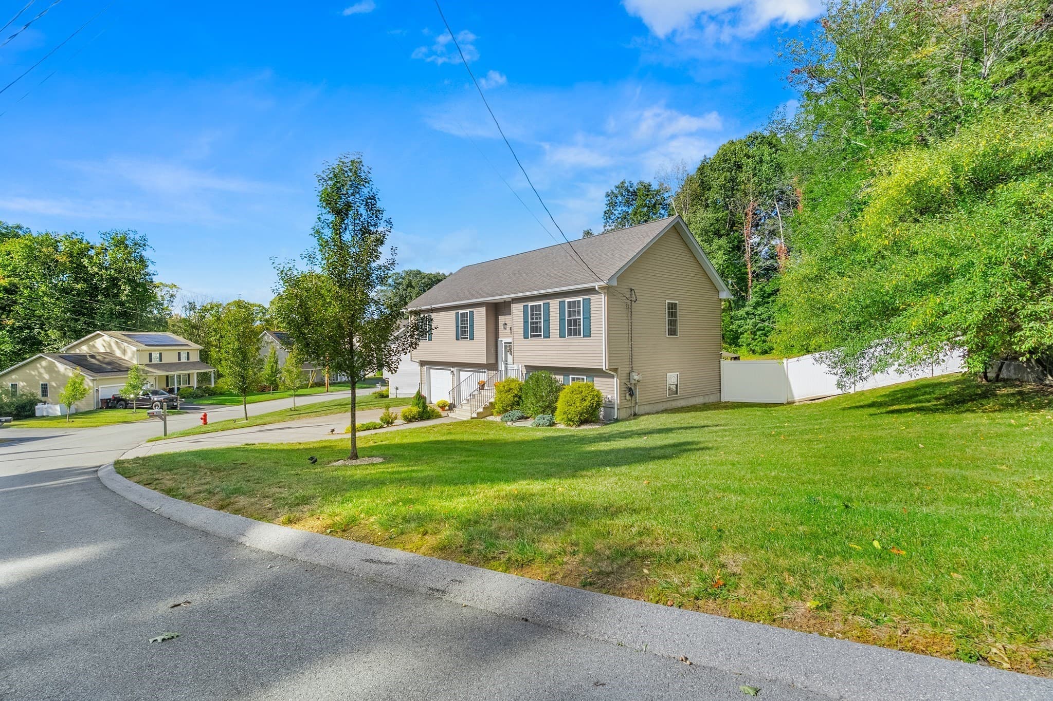 Single Family Residence at 16 Liane Dr, Woonsocket RI 02895, Woonsocket, photo 34 of 39