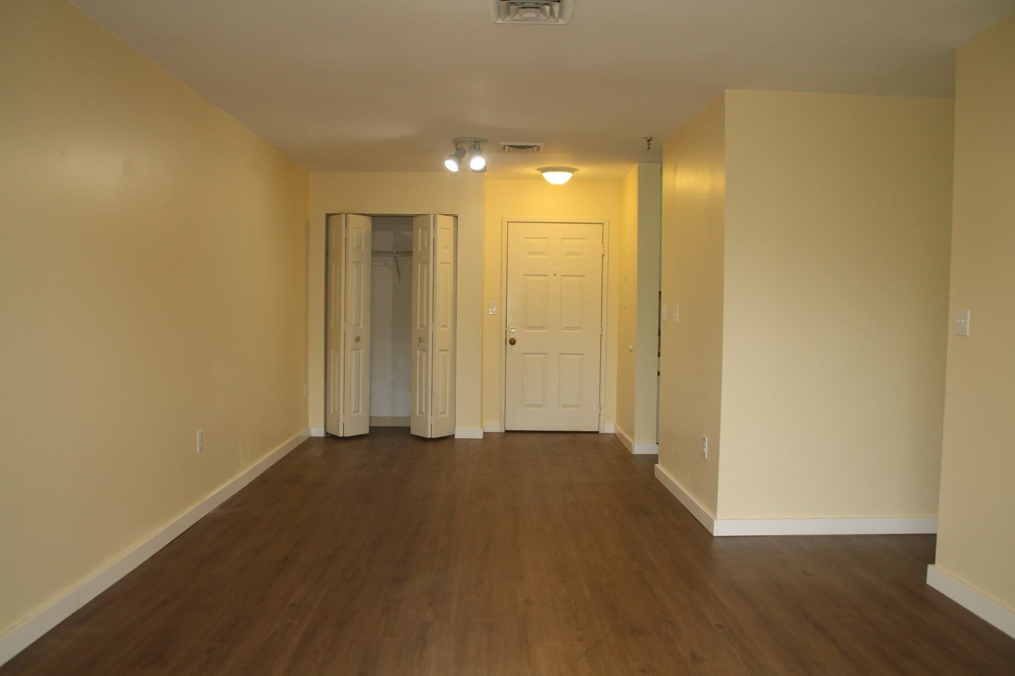 Condominium at 90 Quincy Shore Dr # 219, Quincy MA 02171, Quincy, photo 2 of 25