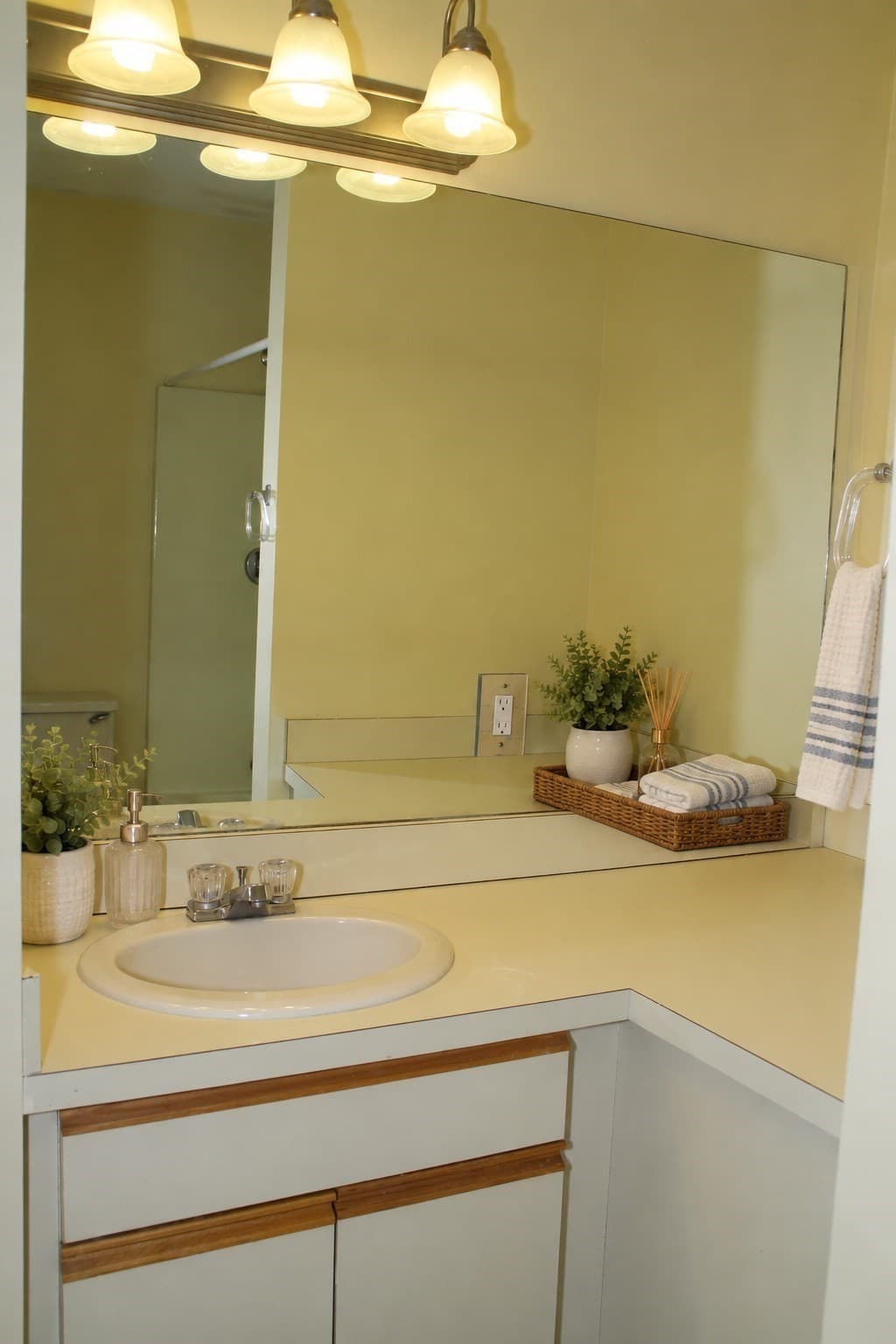 Condominium at 90 Quincy Shore Dr # 219, Quincy MA 02171, Quincy, photo 12 of 25