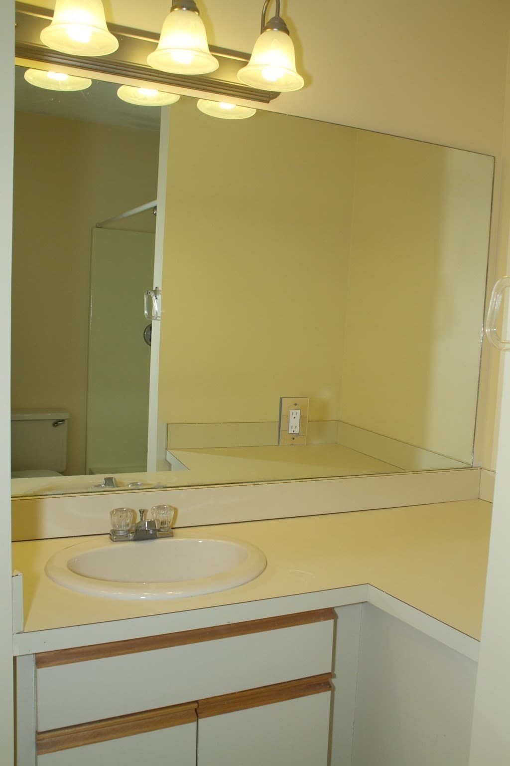 Condominium at 90 Quincy Shore Dr # 219, Quincy MA 02171, Quincy, photo 11 of 25