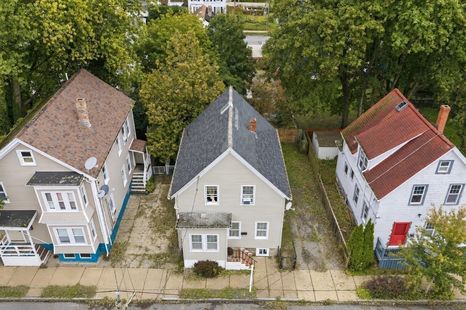 Single Family Residence at 96 Pierce St, New Bedford MA 02740, New Bedford, photo 8 of 23
