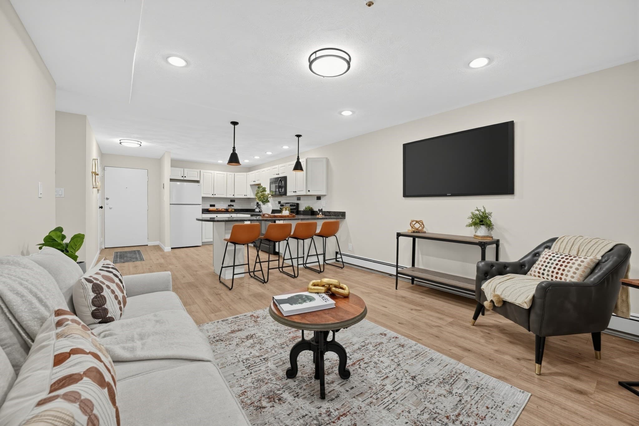 Condominium at 595 Revere Beach Parkway # 6, Revere MA 02151, Revere, photo 5 of 23