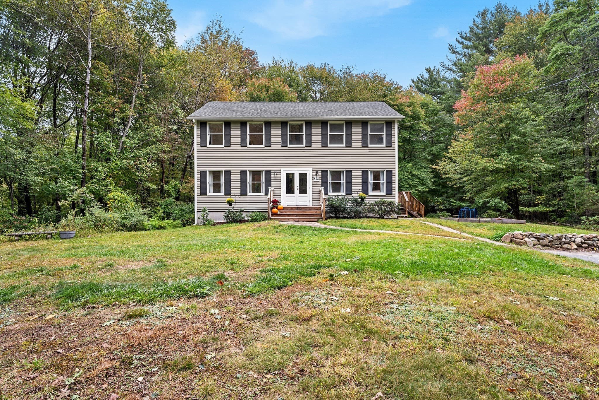 676 West St, Uxbridge MA 01569