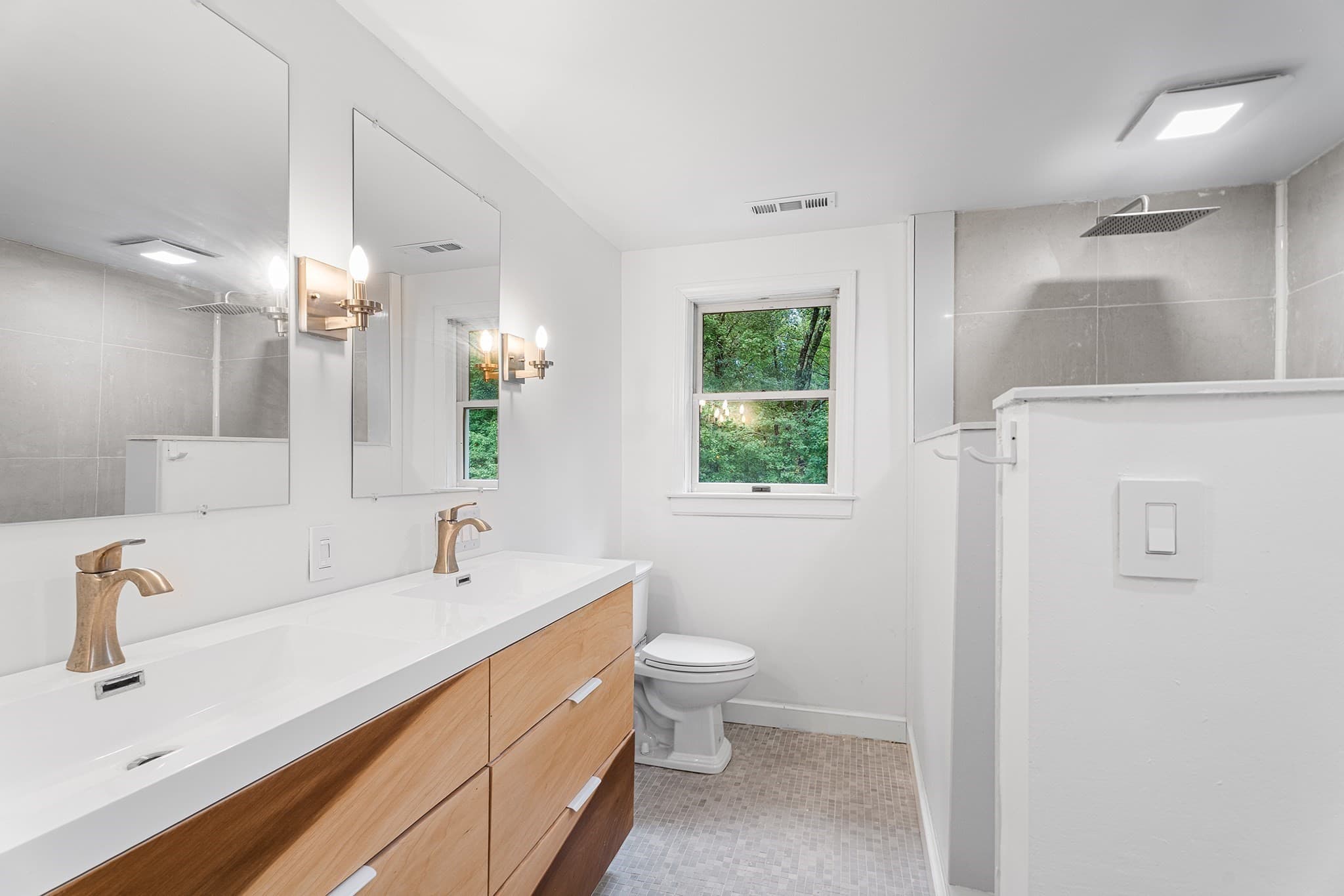 Single Family Residence at 676 West St, Uxbridge MA 01569, Uxbridge, photo 25 of 41