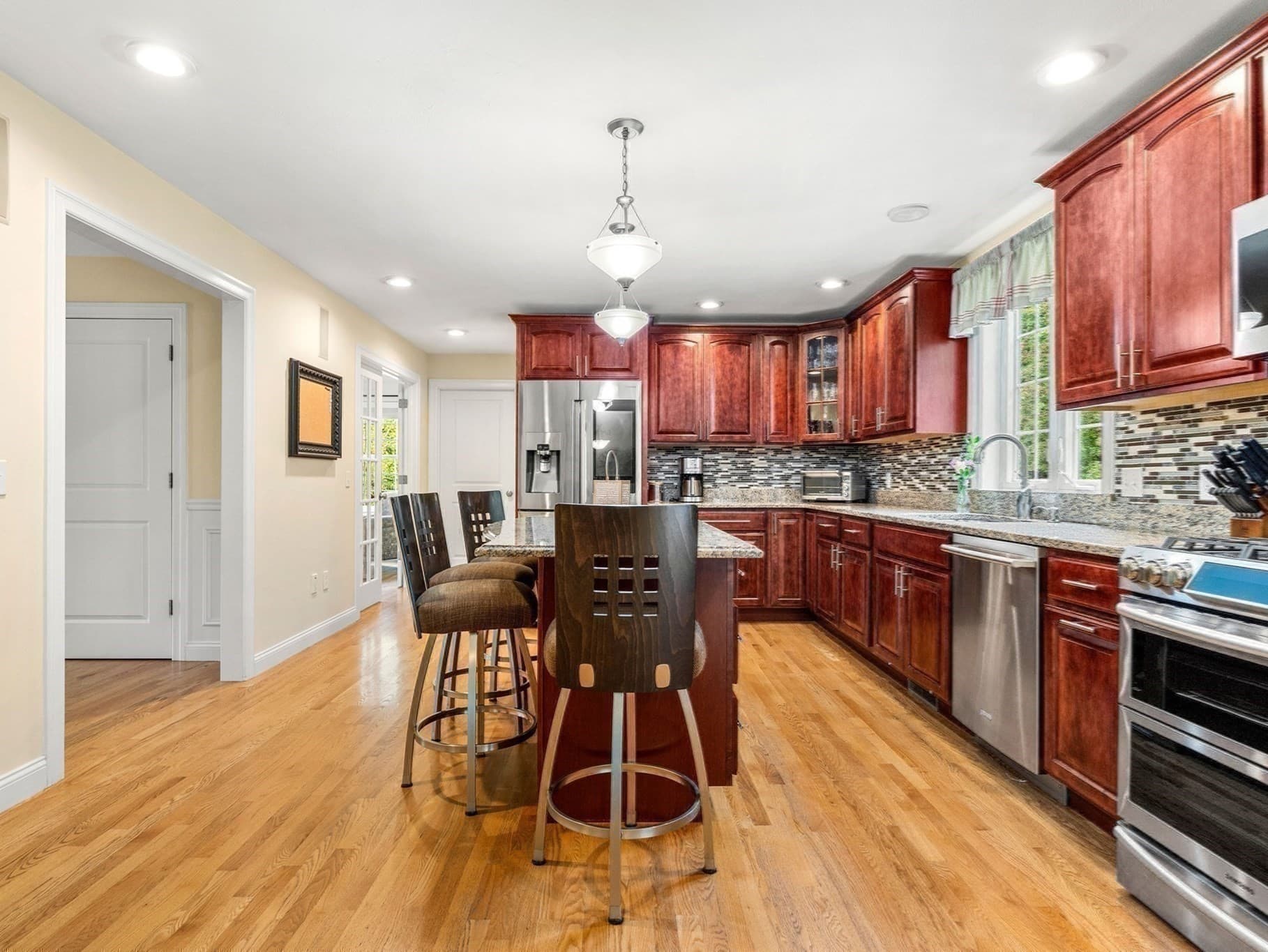 Single Family Residence at 190 Berry St, North Andover MA 01845, North Andover, photo 11 of 39