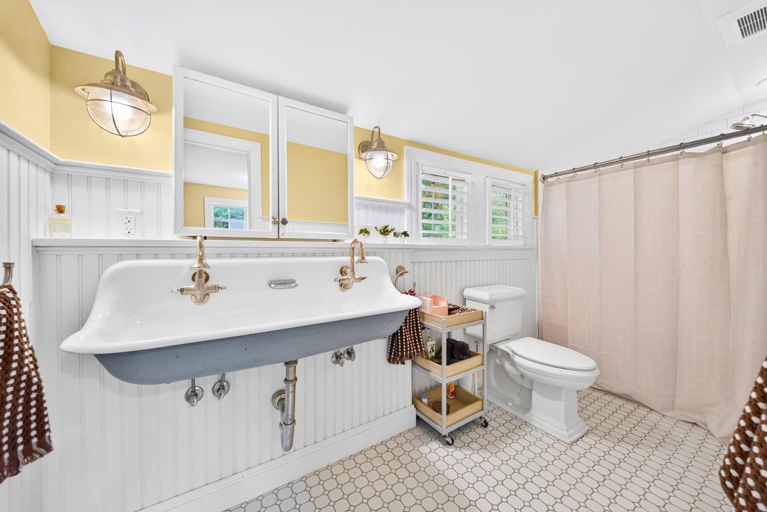Single Family Residence at 118 Pine Ridge Rd, Reading MA 01867, Reading, photo 33 of 42