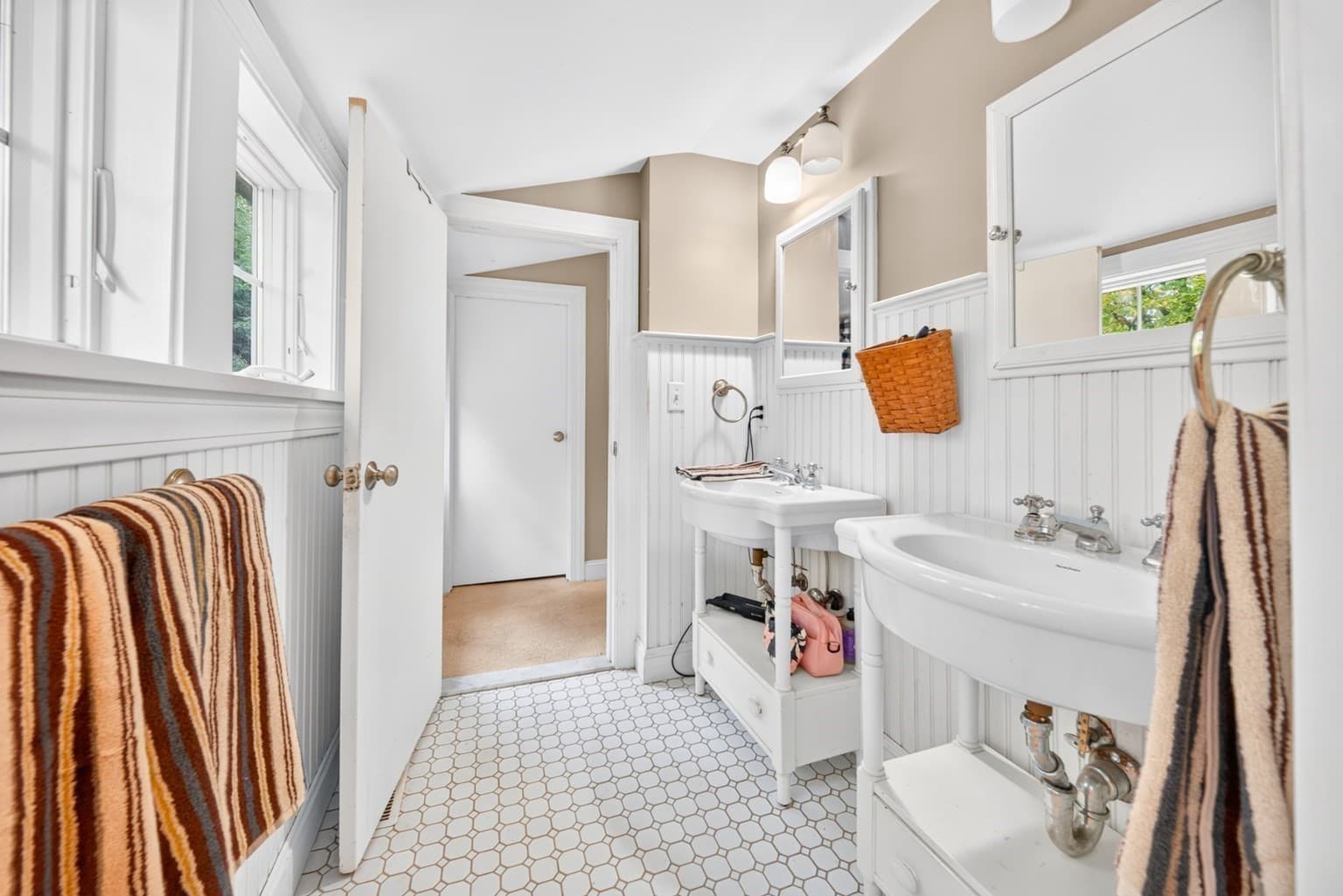 Single Family Residence at 118 Pine Ridge Rd, Reading MA 01867, Reading, photo 25 of 42