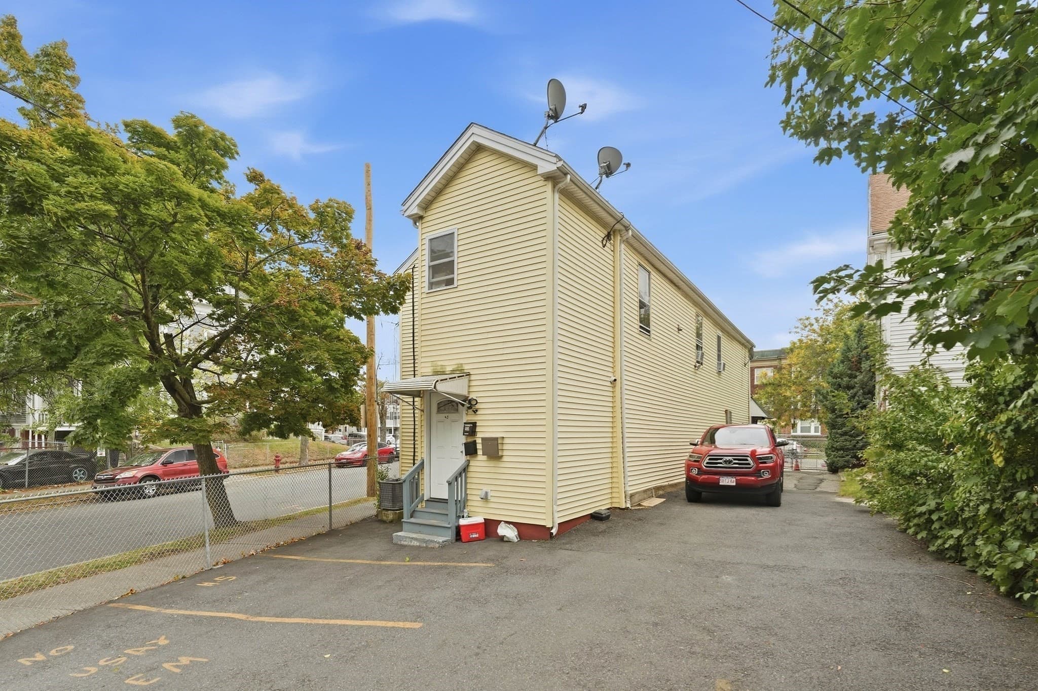 2 Family - 2 Units Up/Down at 43 Broad St, Lynn MA 01902, Lynn, photo 23 of 24