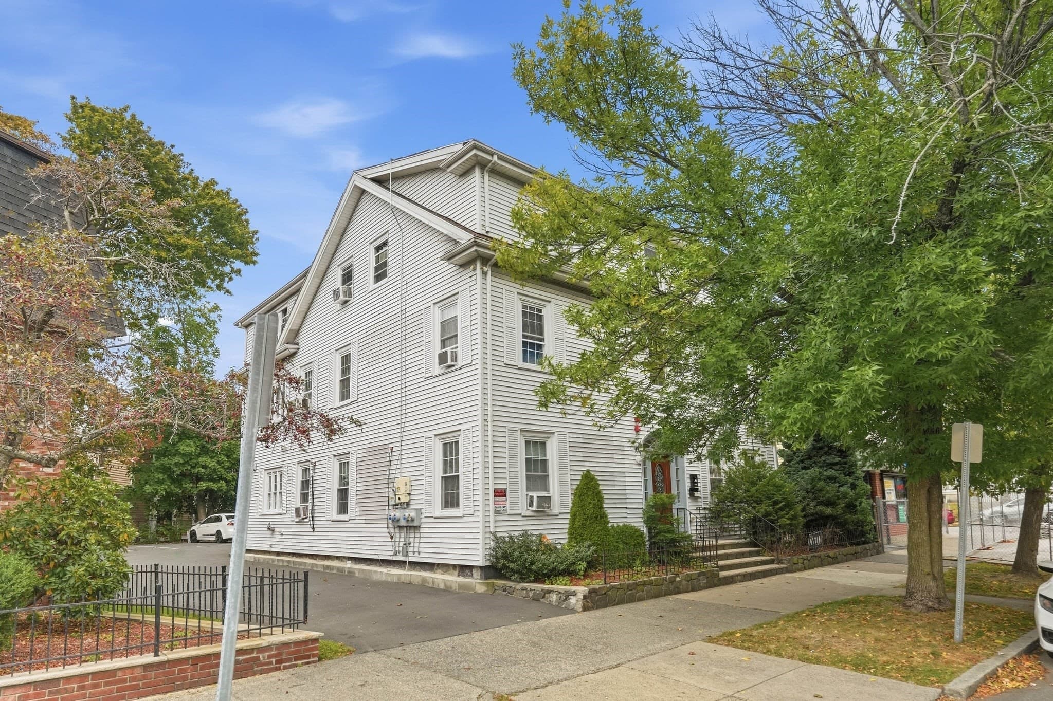 47 Broad St, Lynn MA 01902