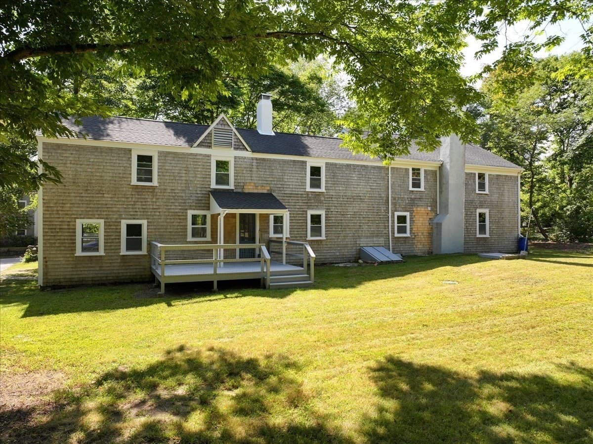 Single Family Residence at 687 Main St, Wareham MA 02571, Wareham, photo 6 of 31
