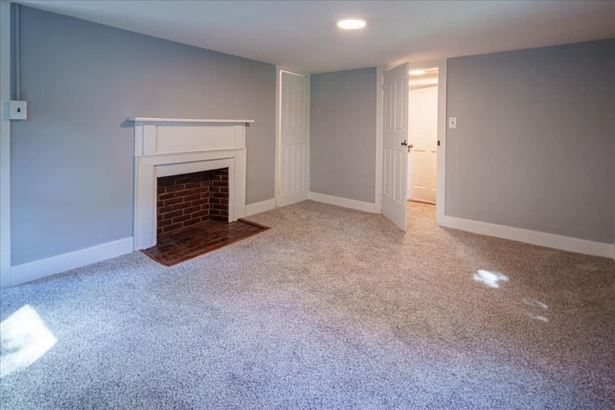 Single Family Residence at 687 Main St, Wareham MA 02571, Wareham, photo 14 of 31