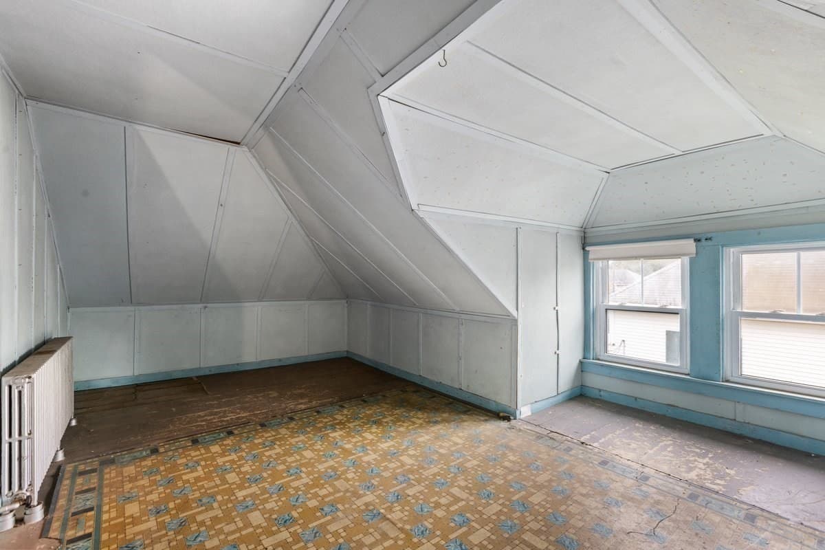 Single Family Residence at 20 Lexington Ave, Haverhill MA 01835, Haverhill, photo 25 of 31