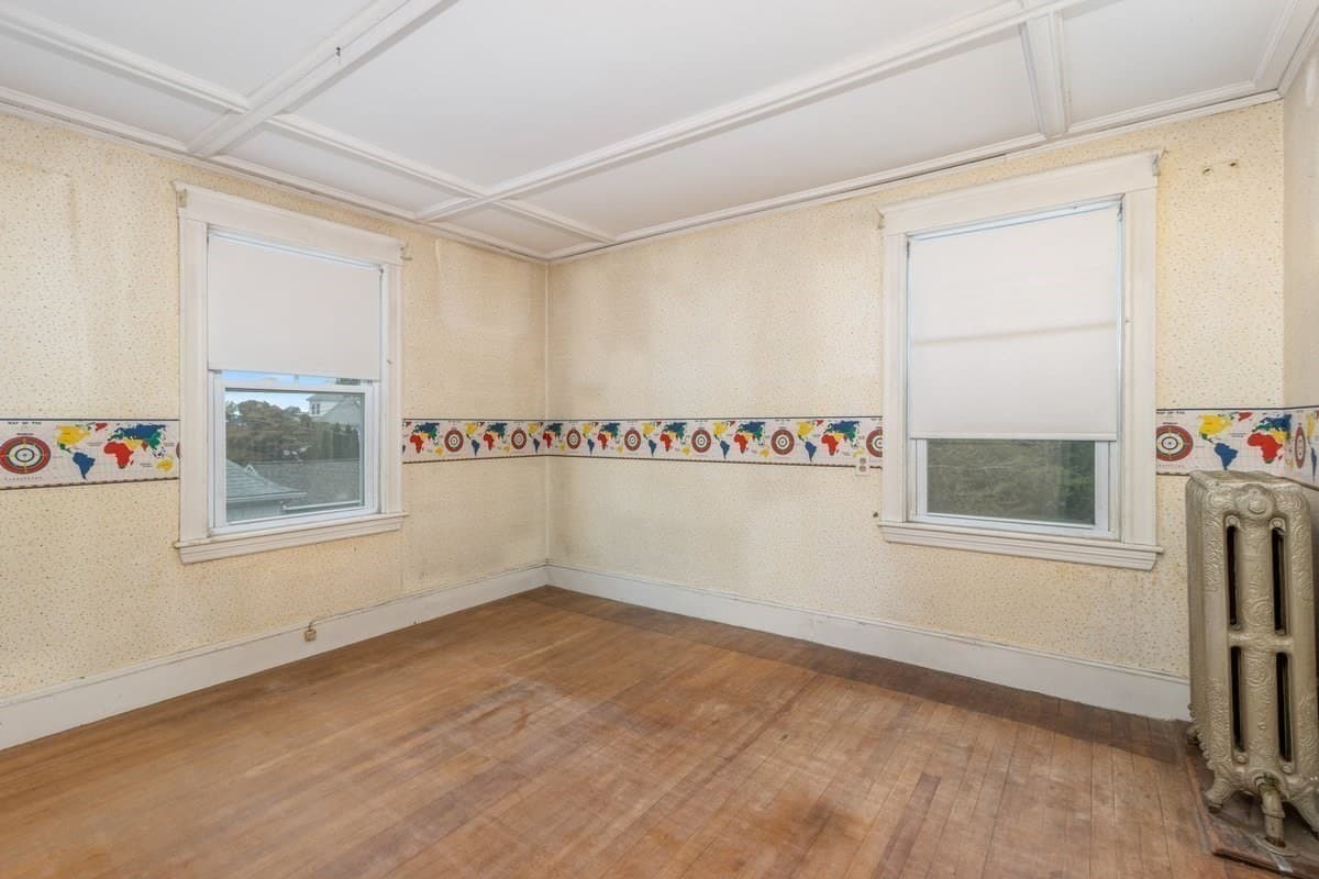 Single Family Residence at 20 Lexington Ave, Haverhill MA 01835, Haverhill, photo 21 of 31