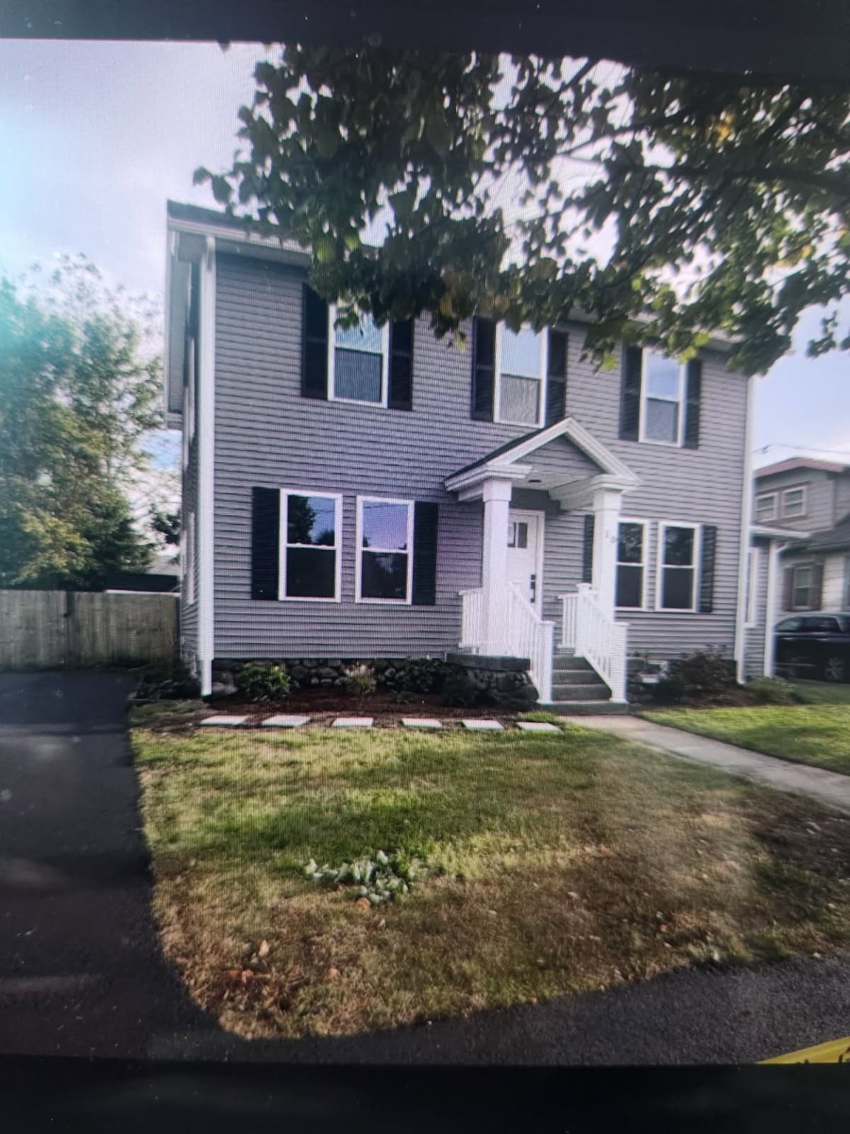 10 Arbutus Rd, Worcester MA 01606