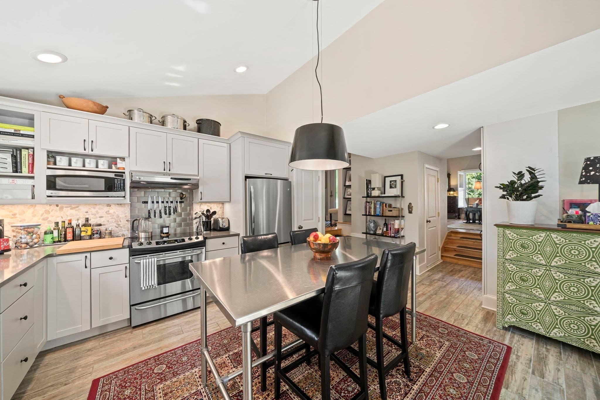 Single Family Residence at 7 Elliot St, Kingston MA 02364, Kingston, photo 8 of 41
