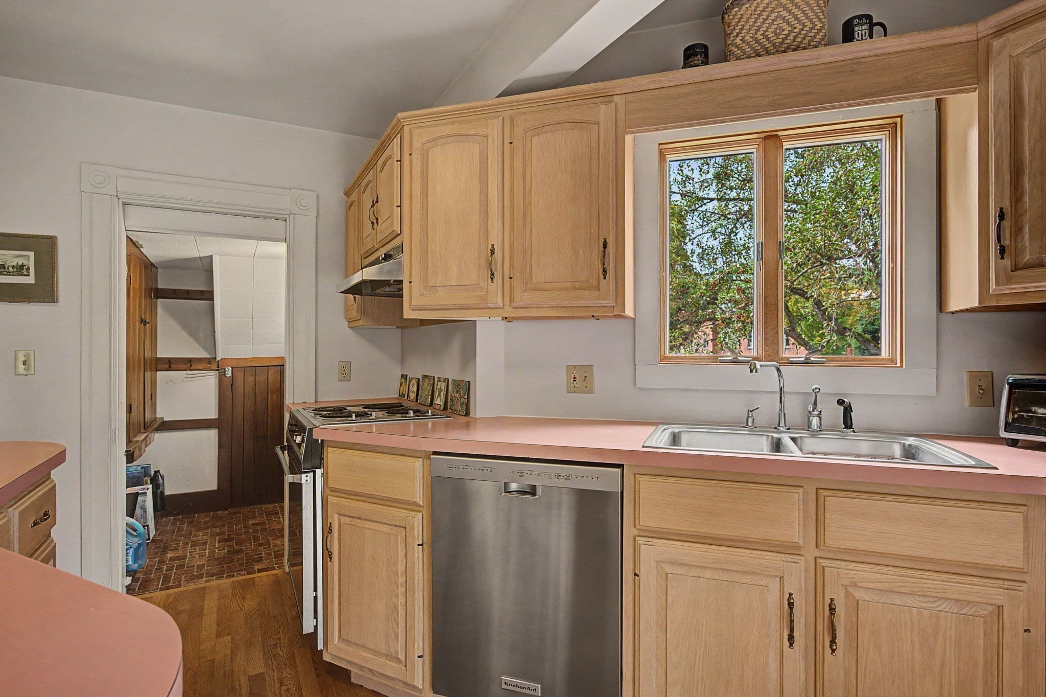 Single Family Residence at 13 East St, Southampton MA 01073, Southampton, photo 12 of 40