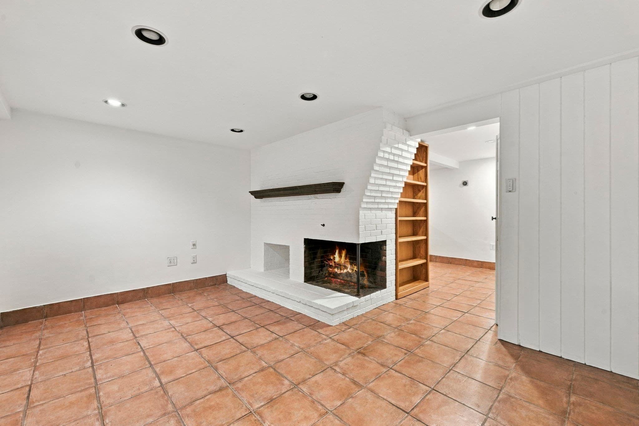 Single Family Residence at 8 Patley Rd, North Reading MA 01864, North Reading, photo 25 of 31