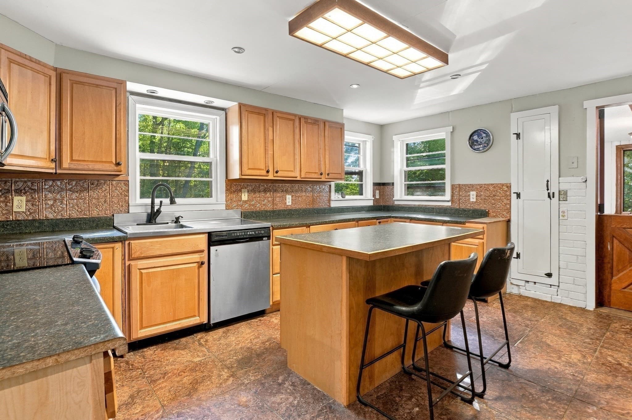 Single Family Residence at 306 Leominster Road, Sterling MA 01564, Sterling, photo 13 of 37