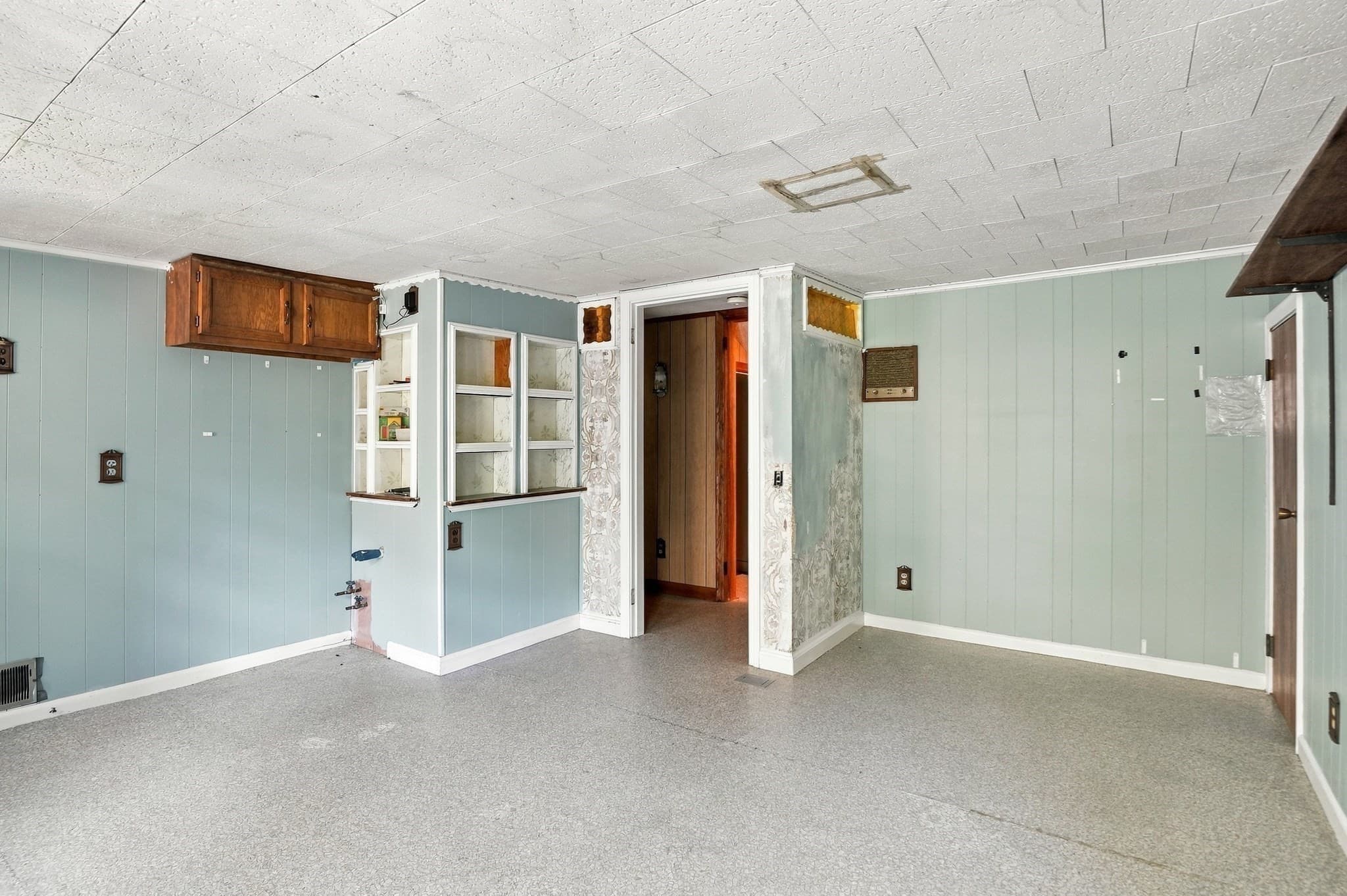 Single Family Residence at 306 Leominster Road, Sterling MA 01564, Sterling, photo 25 of 37