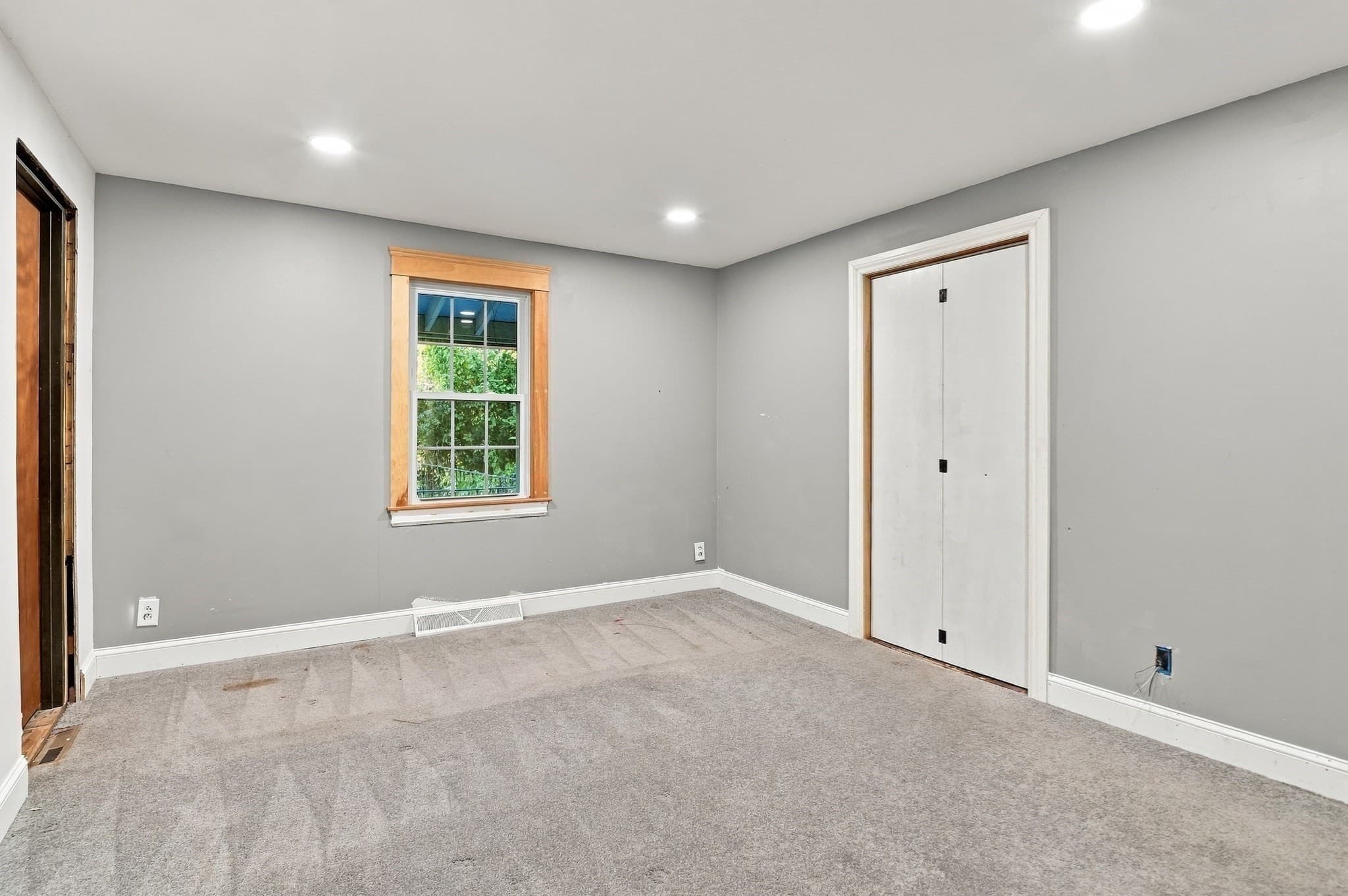 Single Family Residence at 306 Leominster Road, Sterling MA 01564, Sterling, photo 21 of 37
