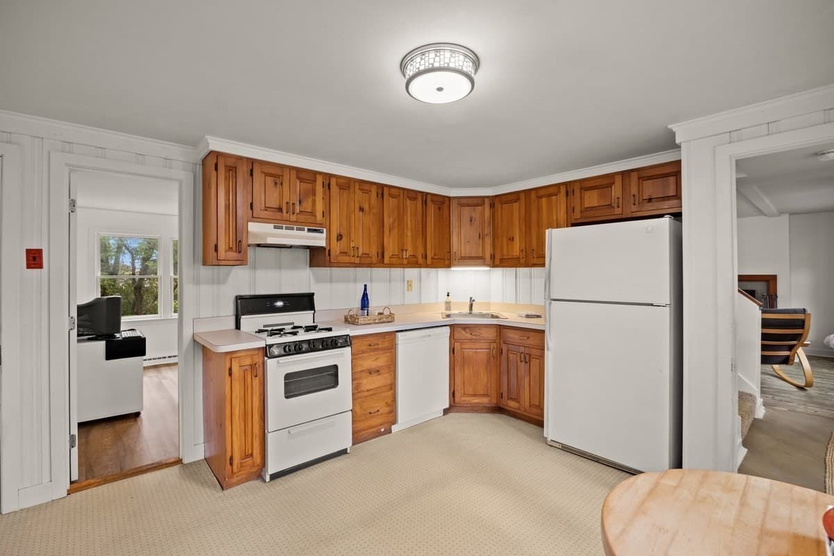 Single Family Residence at 74 Arboretum Rd, Plymouth MA 02360, Plymouth, photo 13 of 41