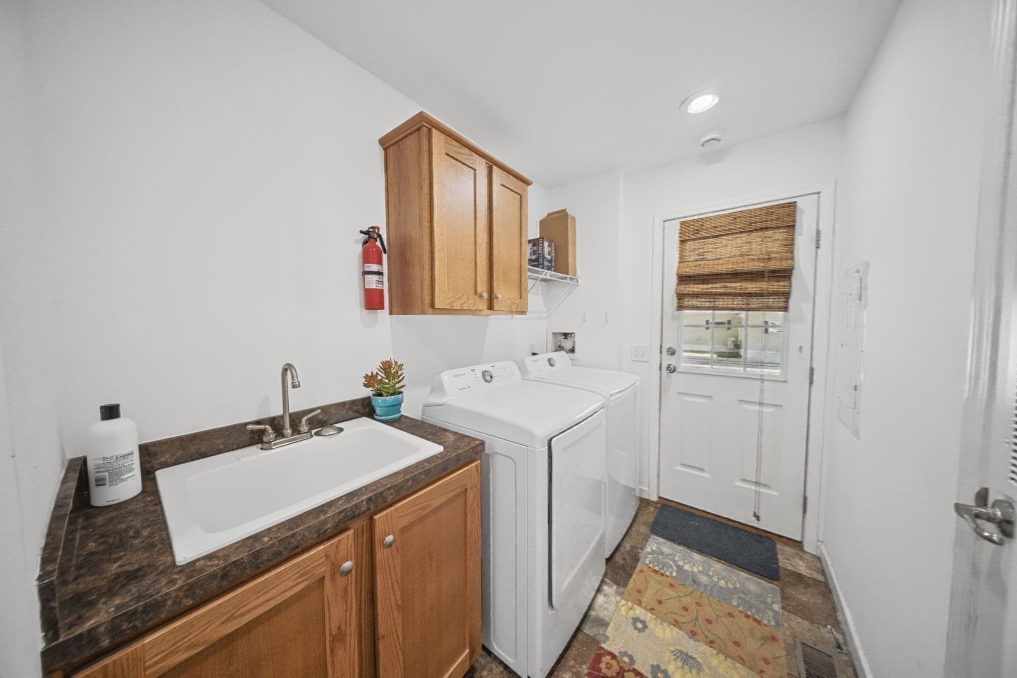 Mobile Home at 2 Hawthorne Ln, Nashua NH 03062, Nashua, photo 30 of 40