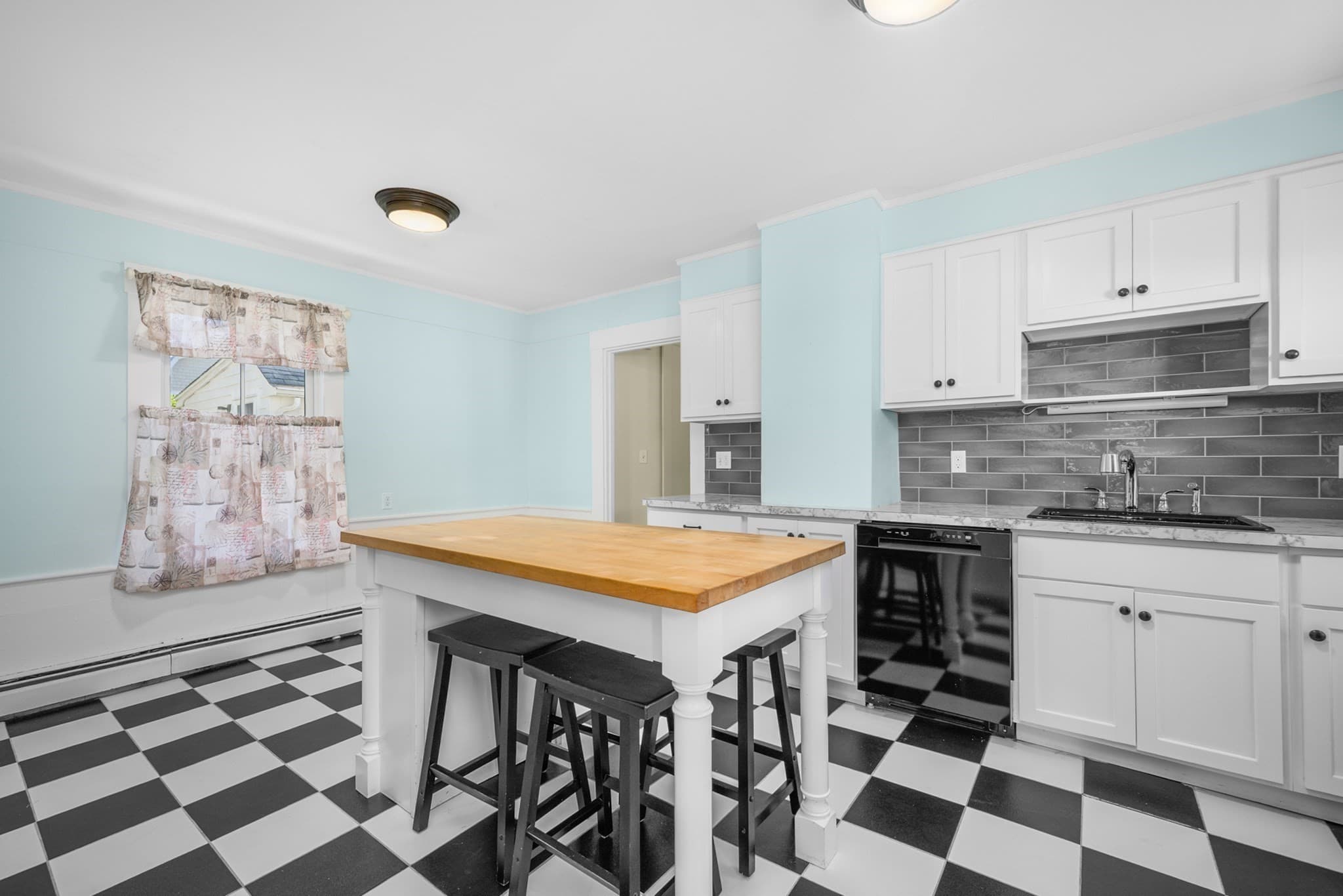 Condominium at 340 Main St # 1, Barnstable MA 02632, Barnstable, photo 14 of 35