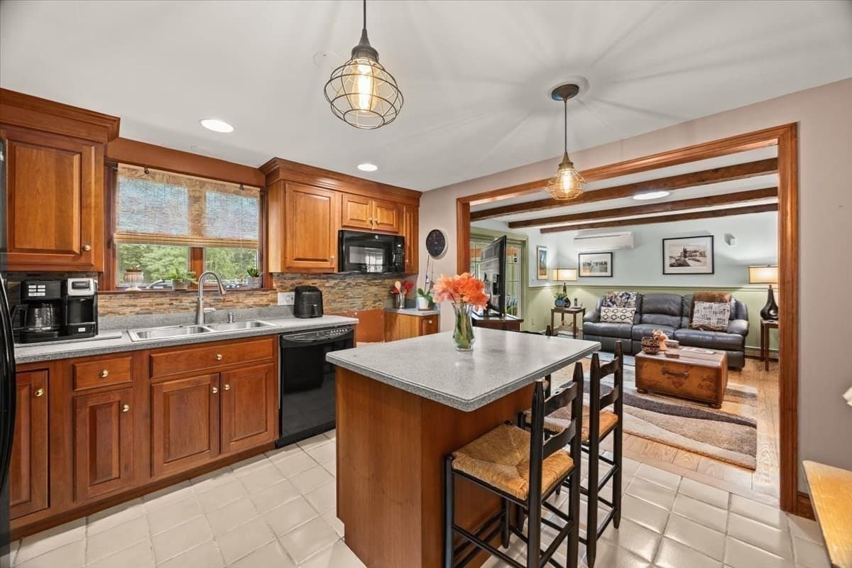 Single Family Residence at 133 Judson St, Raynham MA 02767, Raynham, photo 12 of 42
