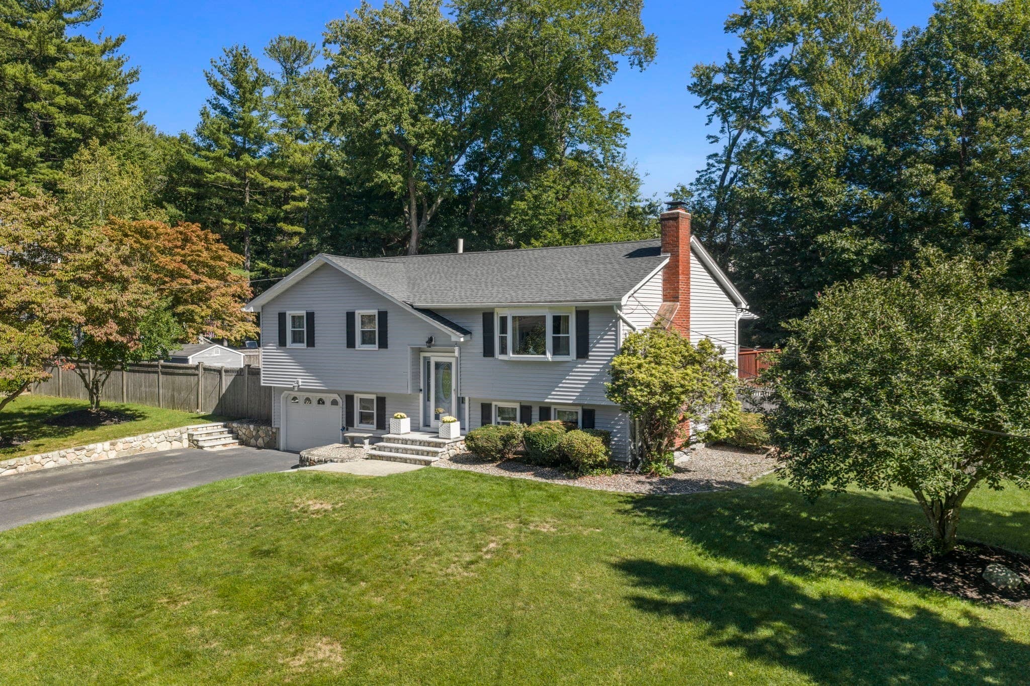 Single Family Residence at 115 Quincy Rd, Tewksbury MA 01876, Tewksbury, photo 2 of 29
