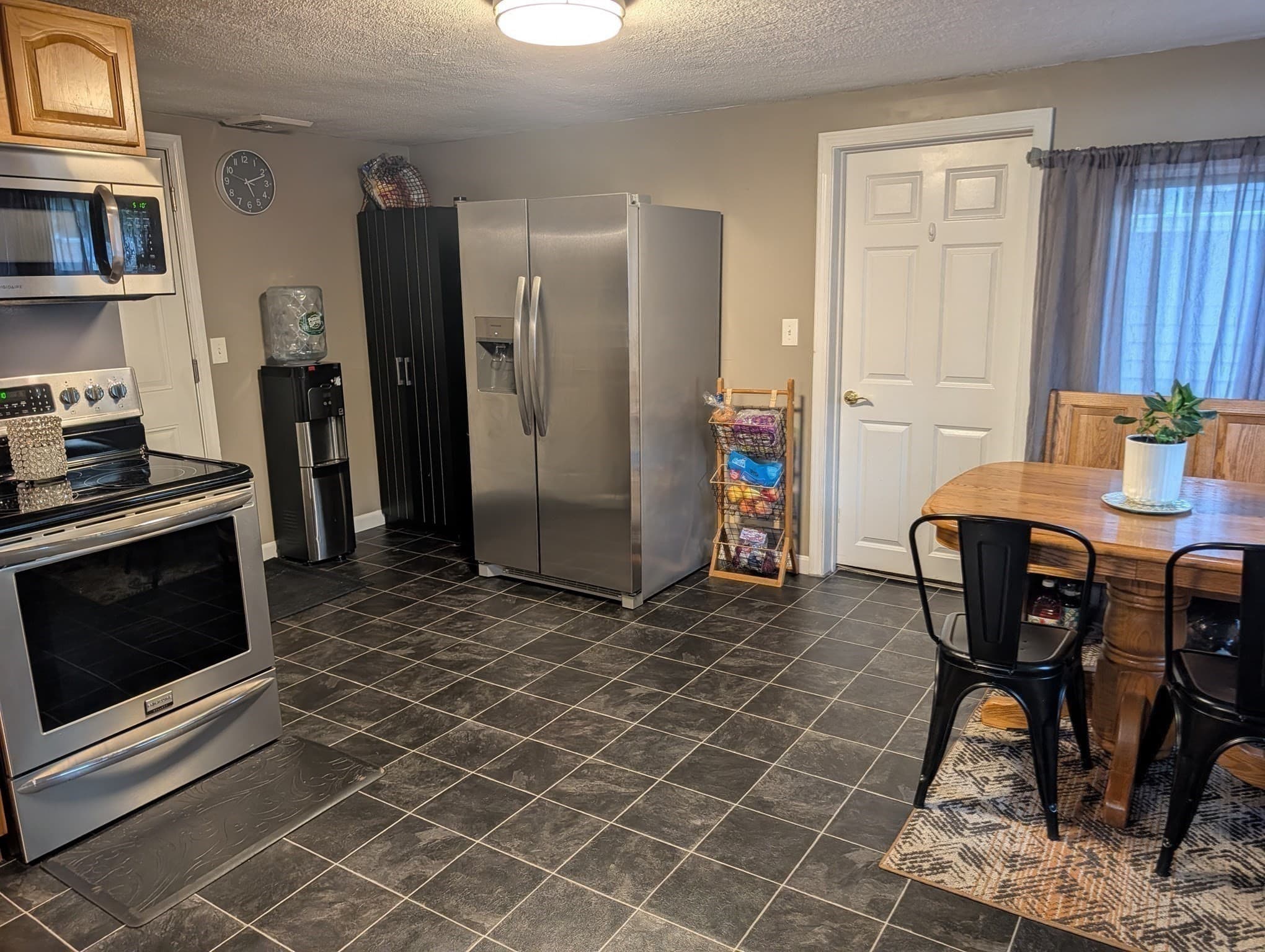 Single Family Residence at 195 Ambrose, Springfield MA 01109, Springfield, photo 19 of 25
