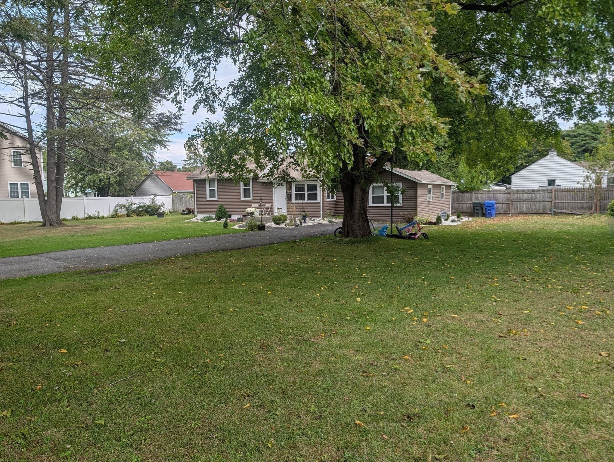 Single Family Residence at 195 Ambrose, Springfield MA 01109, Springfield, photo 25 of 25