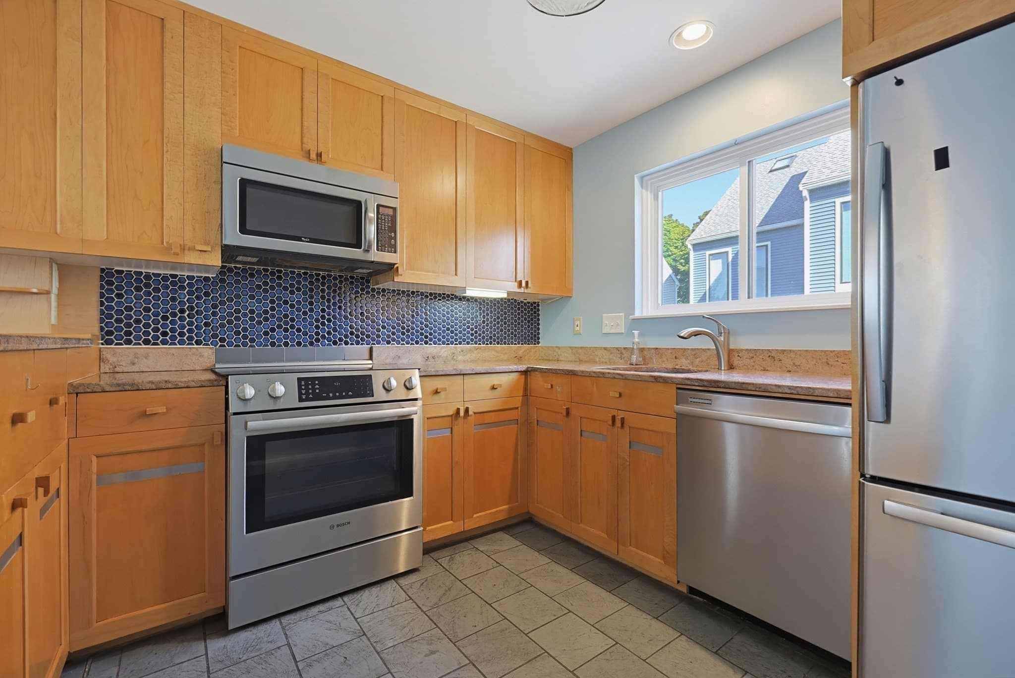 Condominium at 113 Governor Winthrop Rd # 113, Somerville MA 02145, Somerville, photo 6 of 13