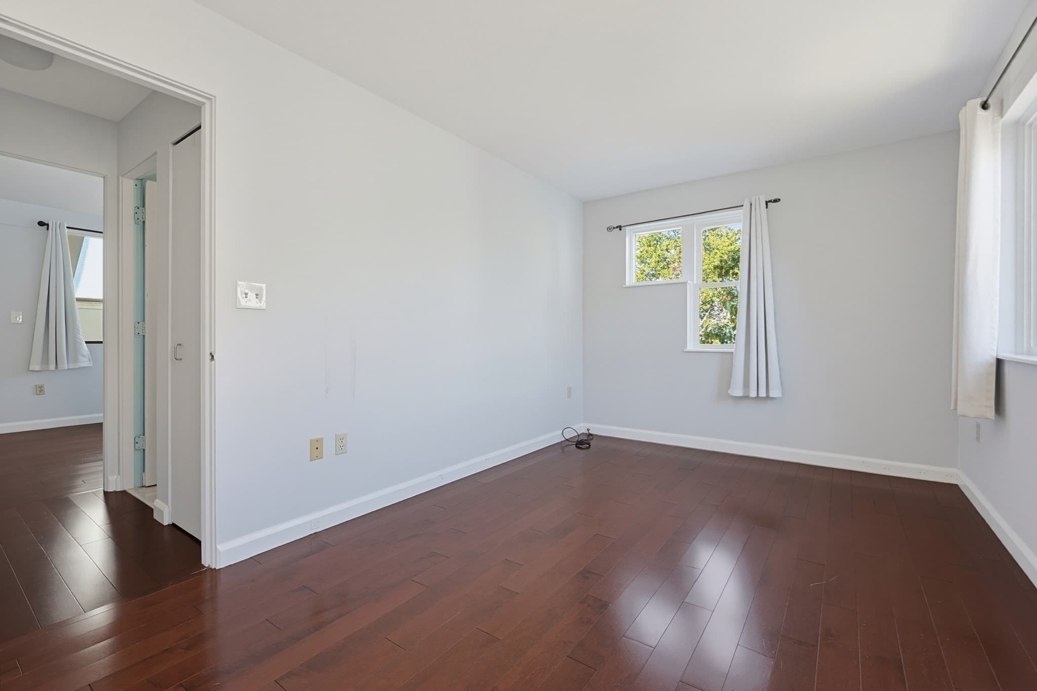 Condominium at 113 Governor Winthrop Rd # 113, Somerville MA 02145, Somerville, photo 8 of 13