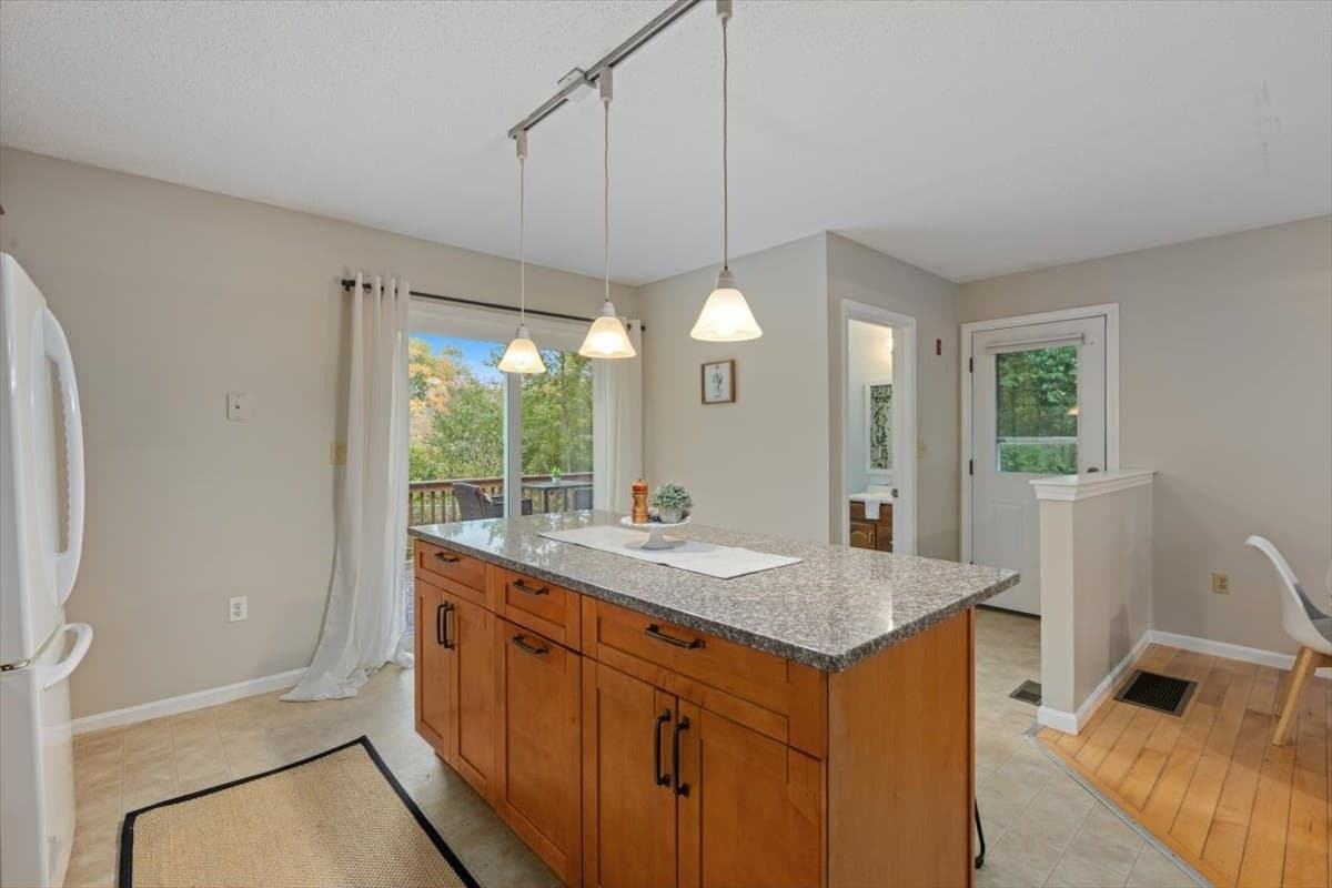 Condex at 22 Riverbank Circle # 22, Haverhill MA 01835, Haverhill, photo 18 of 42