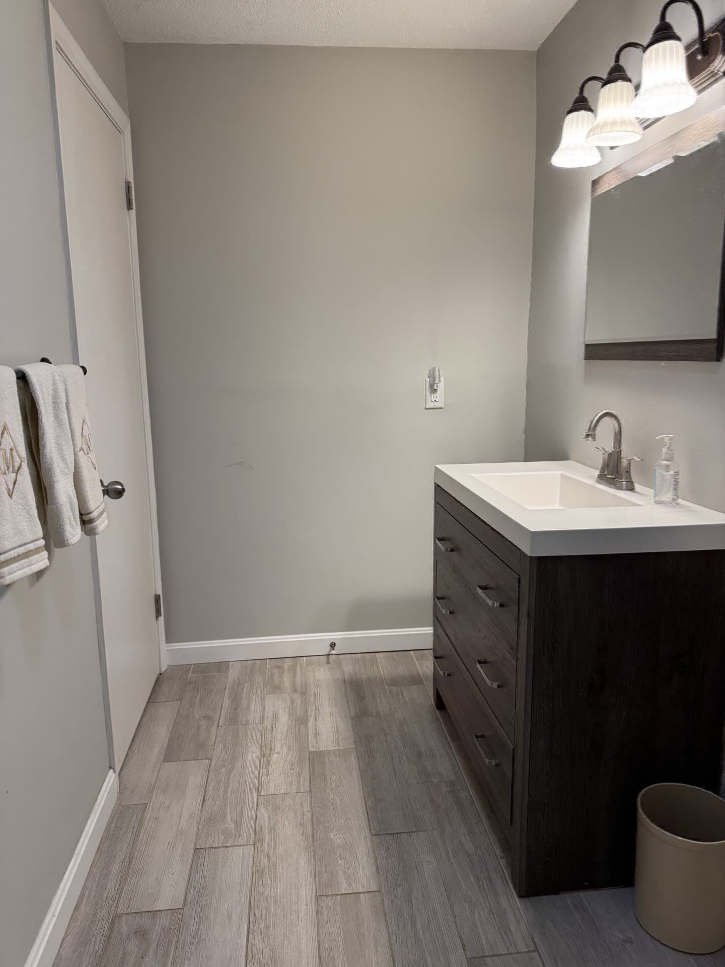 Condominium at 4 Greenbriar Drive # 102, North Reading MA 01864, North Reading, photo 15 of 28