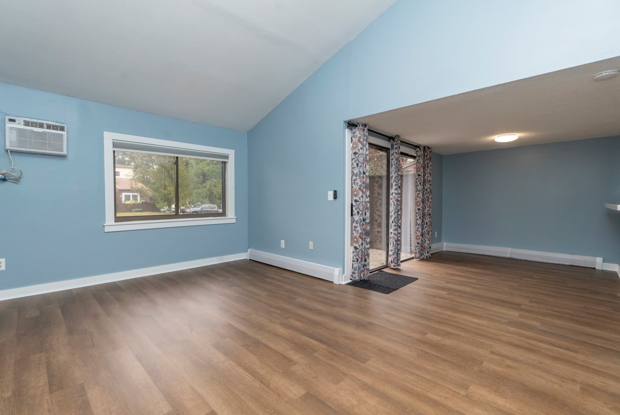Condominium at 5 Mason Ct # 5, Amesbury MA 01913, Amesbury, photo 6 of 24