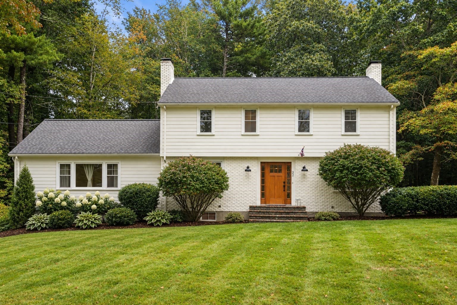 22 Townsend Dr, West Boylston MA 01583