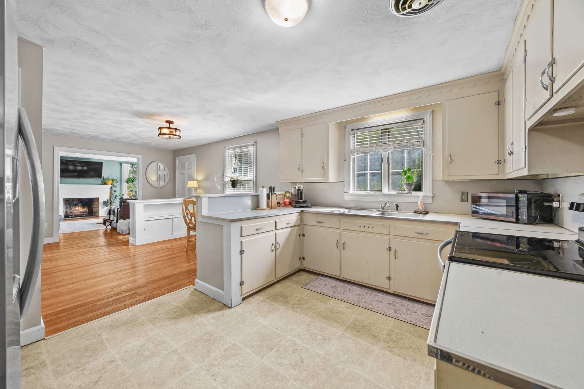 Single Family Residence at 3056 Palmer St, Palmer MA 01069, Palmer, photo 4 of 26