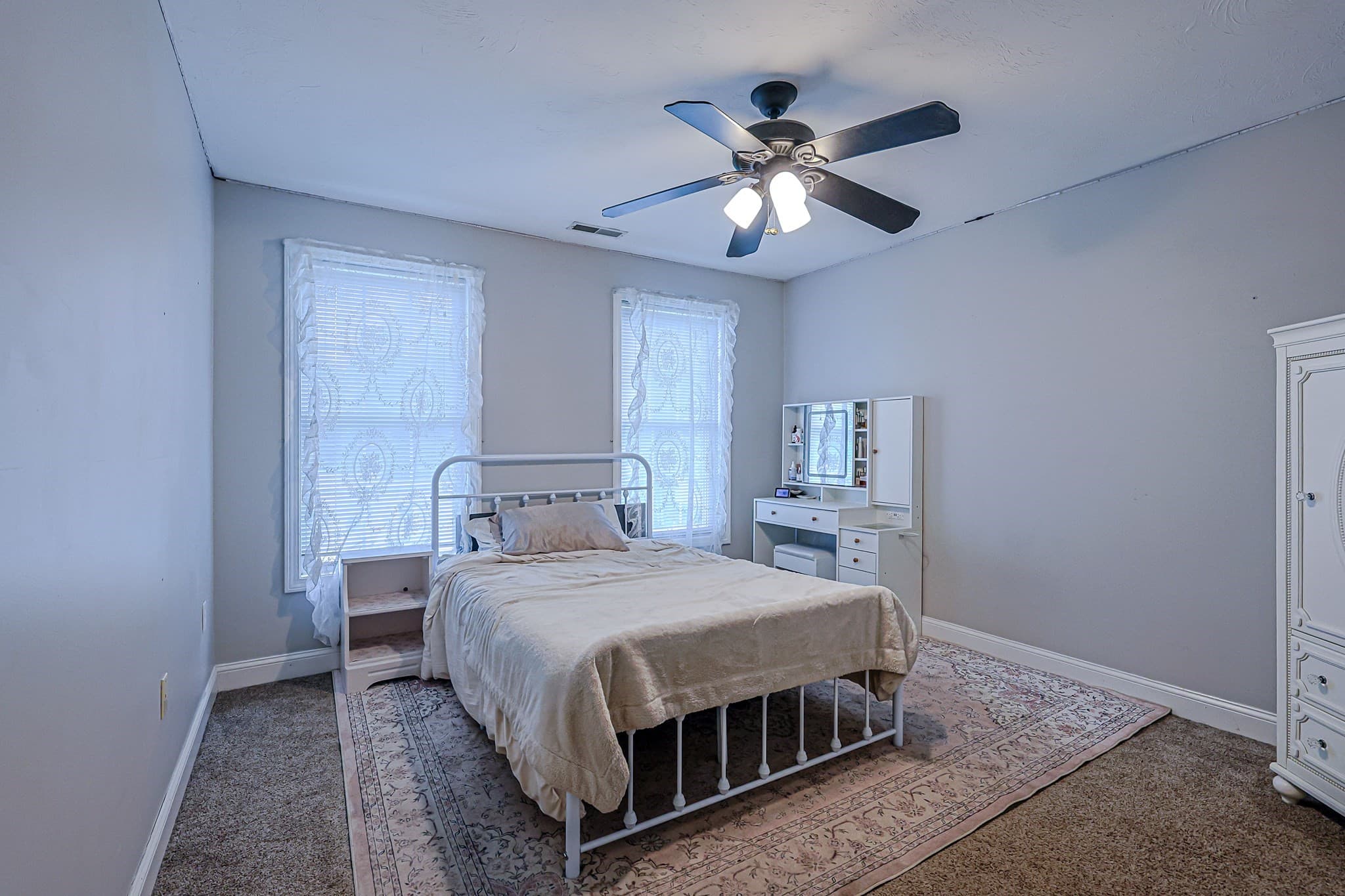 Single Family Residence at 91 Edgewood Ave, Haverhill MA 01832, Haverhill, photo 19 of 35