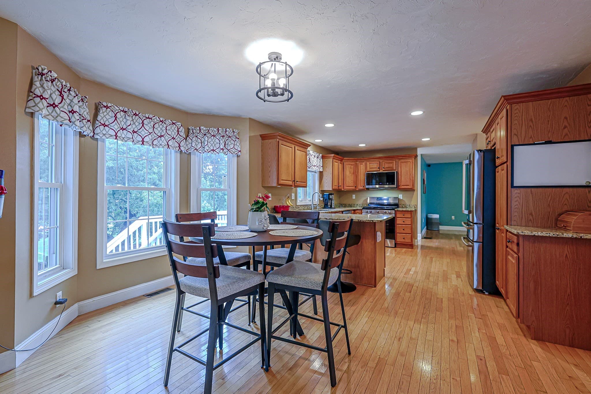 Single Family Residence at 91 Edgewood Ave, Haverhill MA 01832, Haverhill, photo 8 of 35