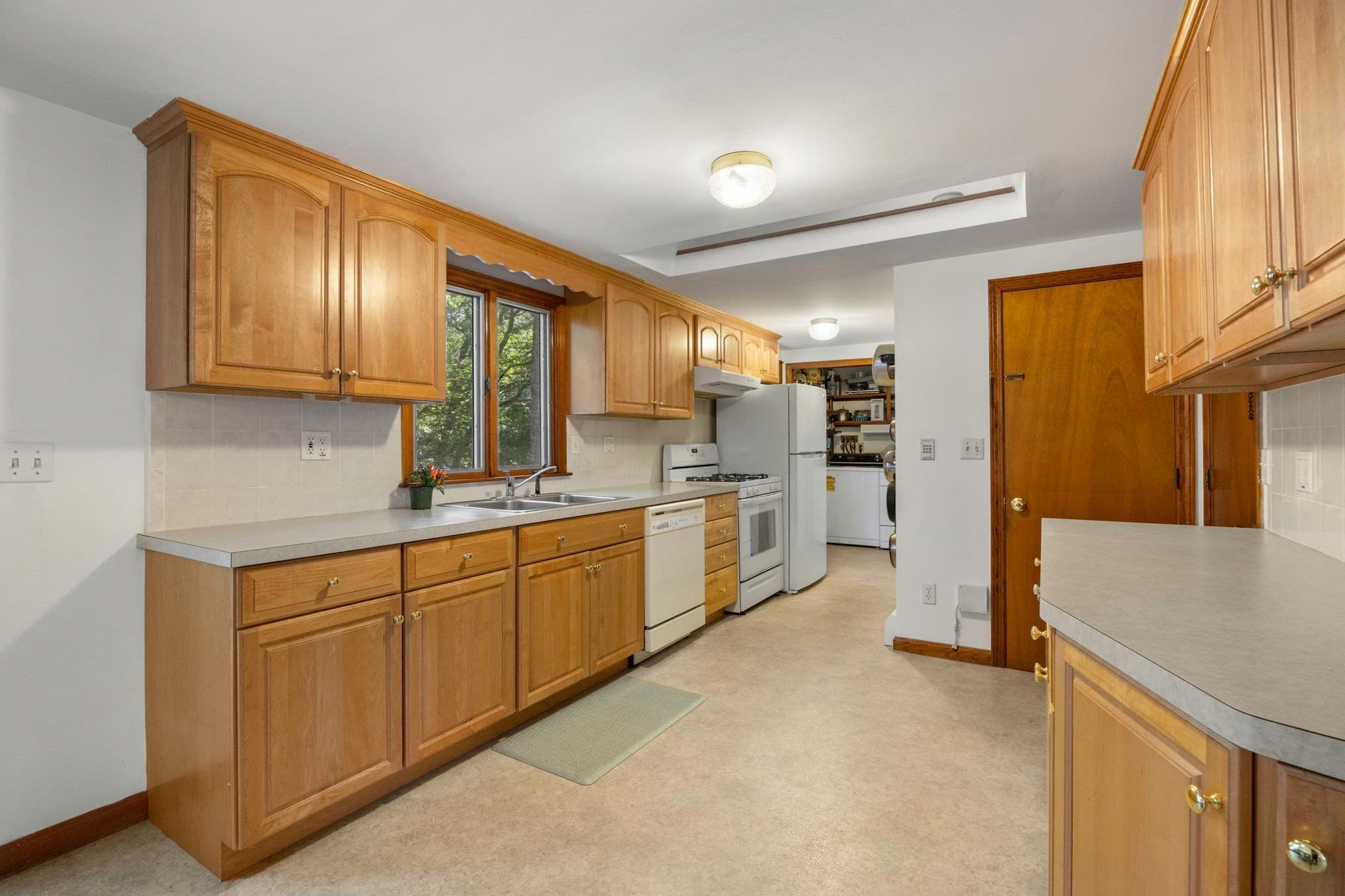 Single Family Residence at 168 Pleasant Bay Rd, Harwich MA 02645, Harwich, photo 17 of 42
