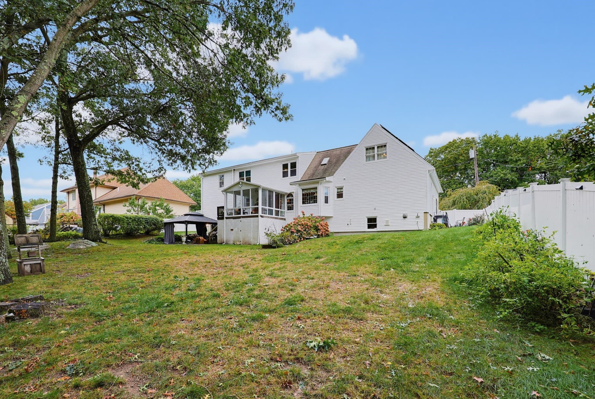Single Family Residence at 29 Tiffany Dr, Randolph MA 02368, Randolph, photo 36 of 39