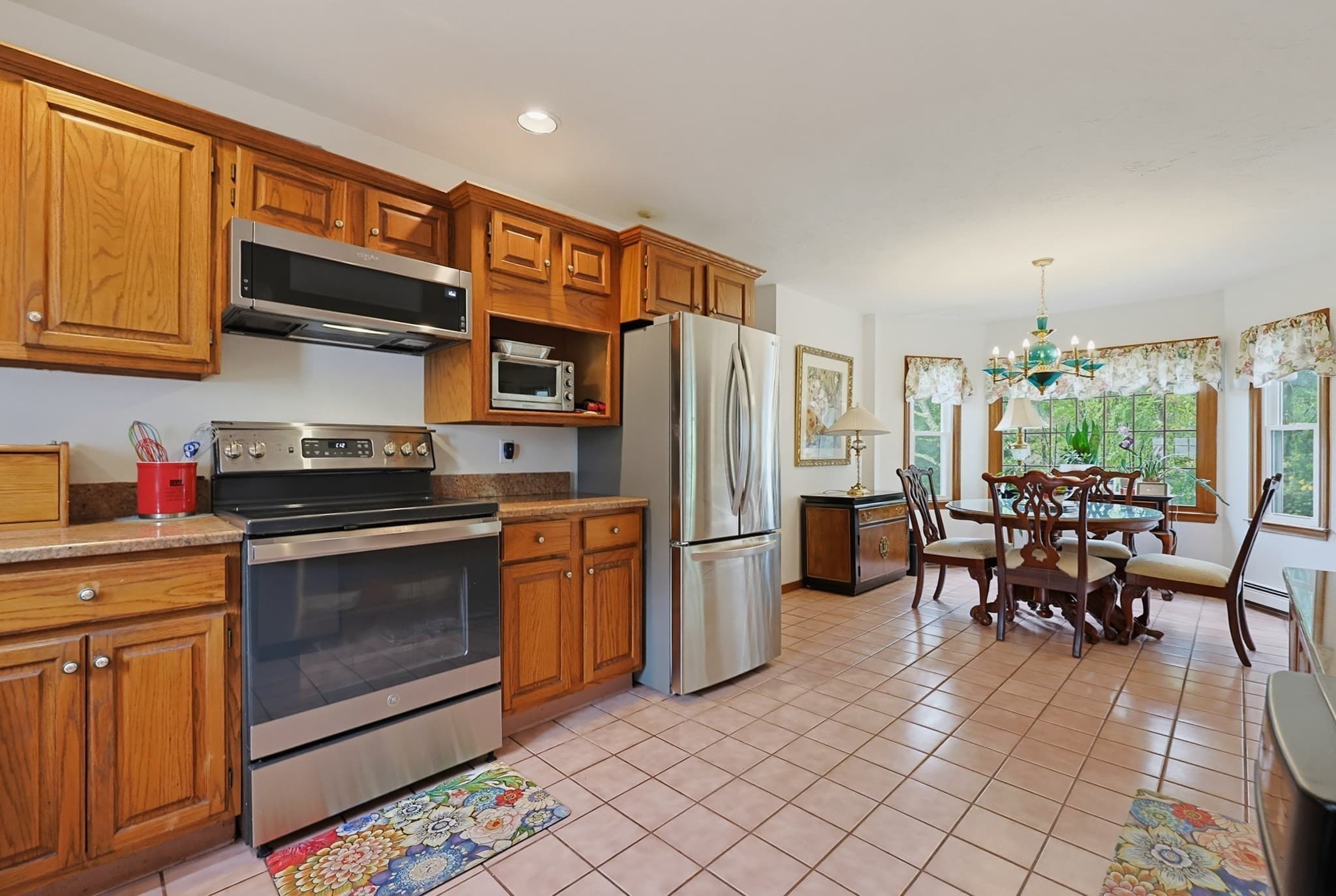 Single Family Residence at 29 Tiffany Dr, Randolph MA 02368, Randolph, photo 10 of 39