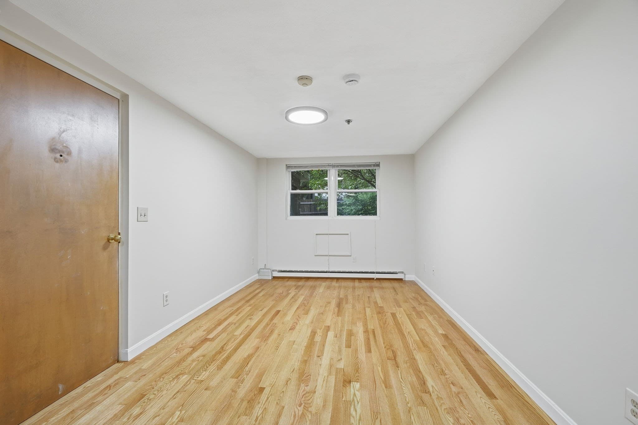 Condominium at 10 Beacon St # 103, Woburn MA 01801, Woburn, photo 11 of 27
